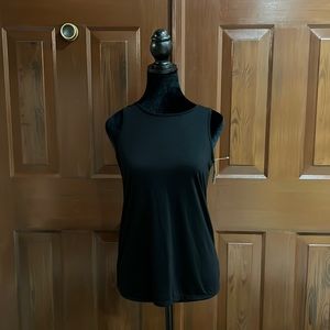 NWT women’s Old Navy extra small black tank top